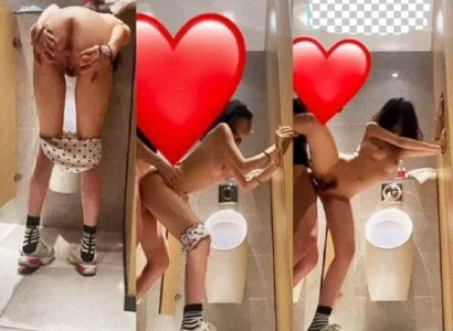 Chúng tôi vào WC vụng trộm với em người yêu